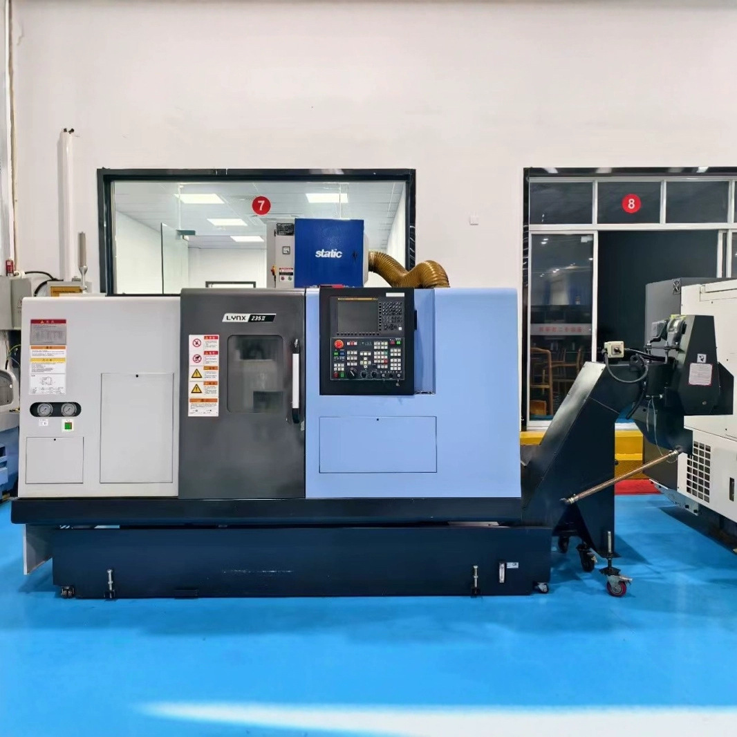 处理二手斗山LYNX235 II数控斜身车12工位伺服刀塔