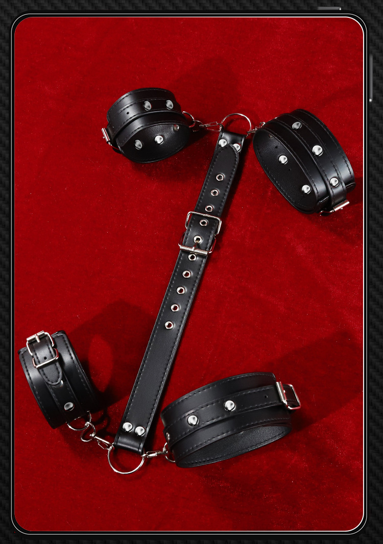 Jiuai SM Bondage Handcuffs and Collar Set, Black PU Restraint Belt for Couples — detail image 14