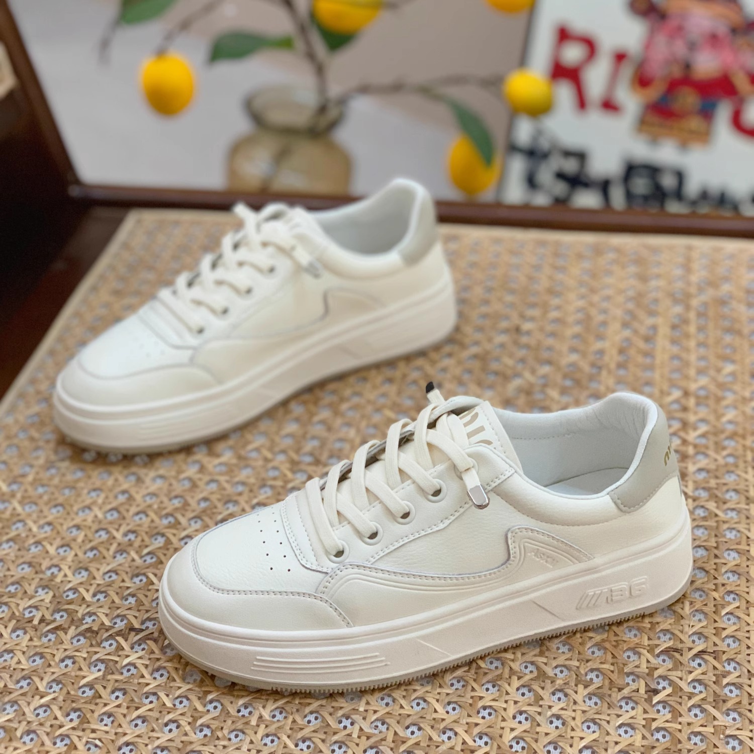 Weiße Damen Freizeitschuhe Aus Echtleder Mit Dicker Sohle_voghion.com