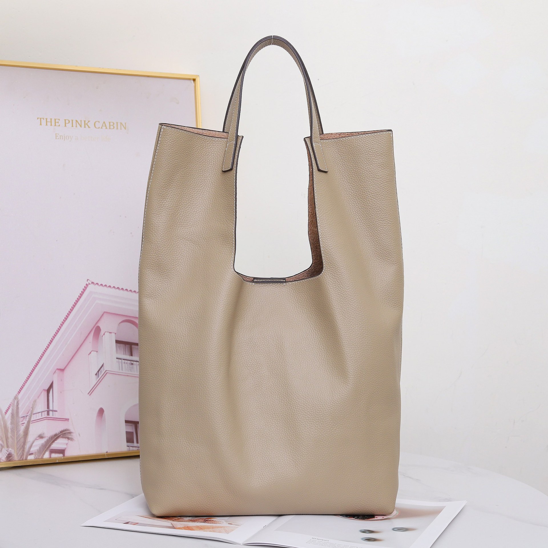 2025 New Large-Capacity Bucket Bag, Simple Solid Color, Stylish Single Shoulder Crossbody Bag, Fashionable Textured Underarm Mother-Daughter Bag