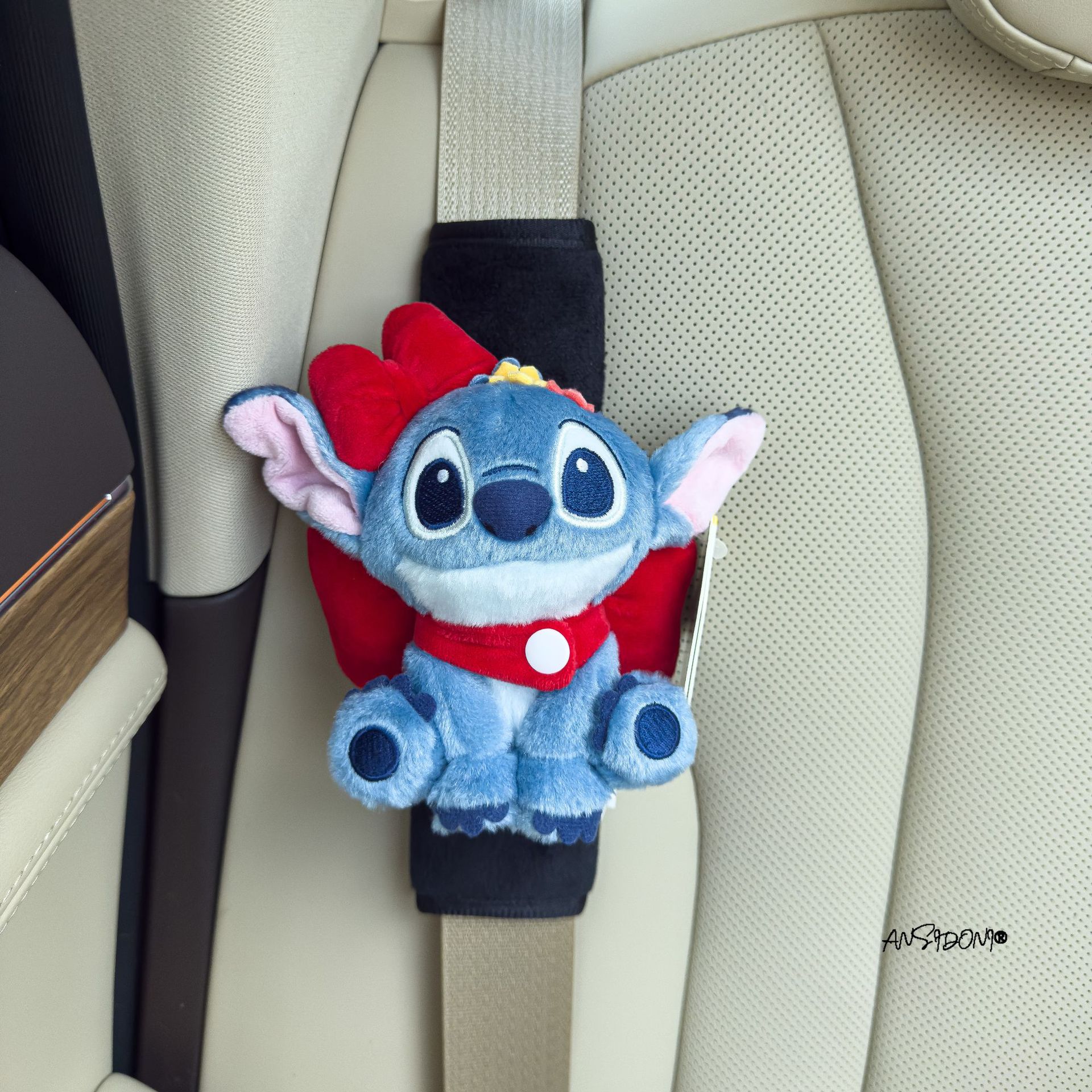Authentic Lilo and Stitch Doll Car Seat Belt Shoulder Cover Decorative Car Accessories Anti-Stranglehold Car Accessories