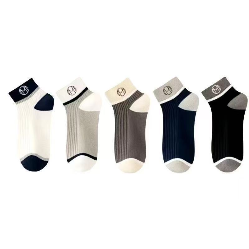 Zhuji calcetines de primavera y verano para hombres negocios de moda tubo corto poliéster algodón calcetines de hombre calcetines de tobillo fábrica al por mayor