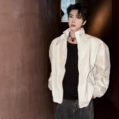 白色短款垫肩外套男款高级感痞帅廓形机车pu皮衣夹克炸街男模穿搭