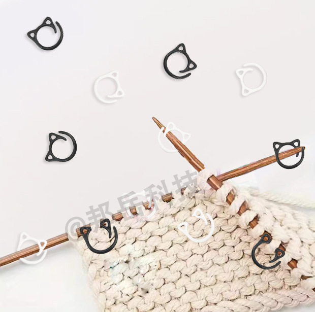 Wool Knit Crochet Mark Buckle Screw Open Black and White Cat Ear Metal Paint Mark Buckle Small Buckle