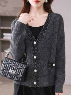 Spring and Autumn New Butterfly Sequin Knitted Cardigan Women's Korean V-neck Elegant All-match Sweater Casual Coat Top