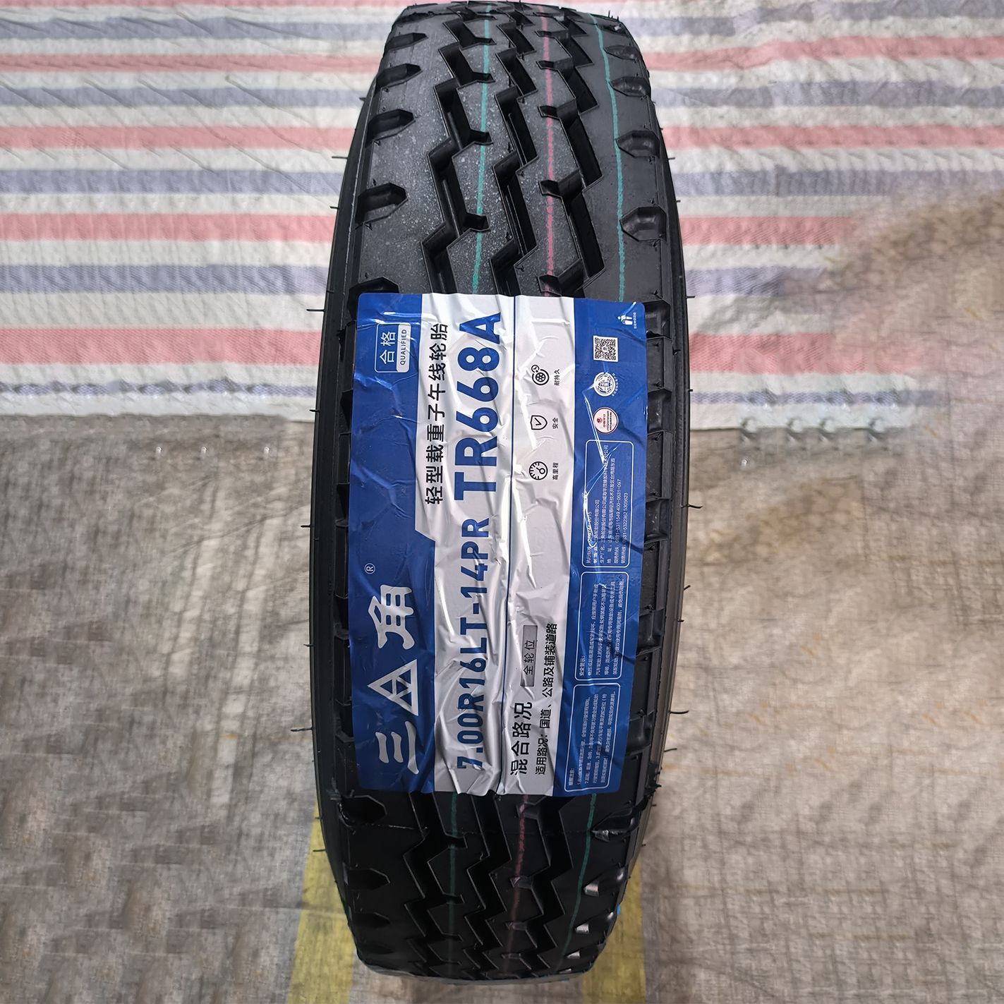 三角品牌 花纹TR668 700R16-14 轻卡轮胎 轻型载重子午线轮胎