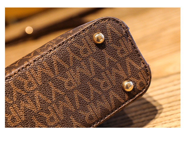 Telefono a conchiglia piccolo da donna a spalla singola, temperamento maturo, borsa a tracolla per madre di mezza età, autunno 2024_voghion.com