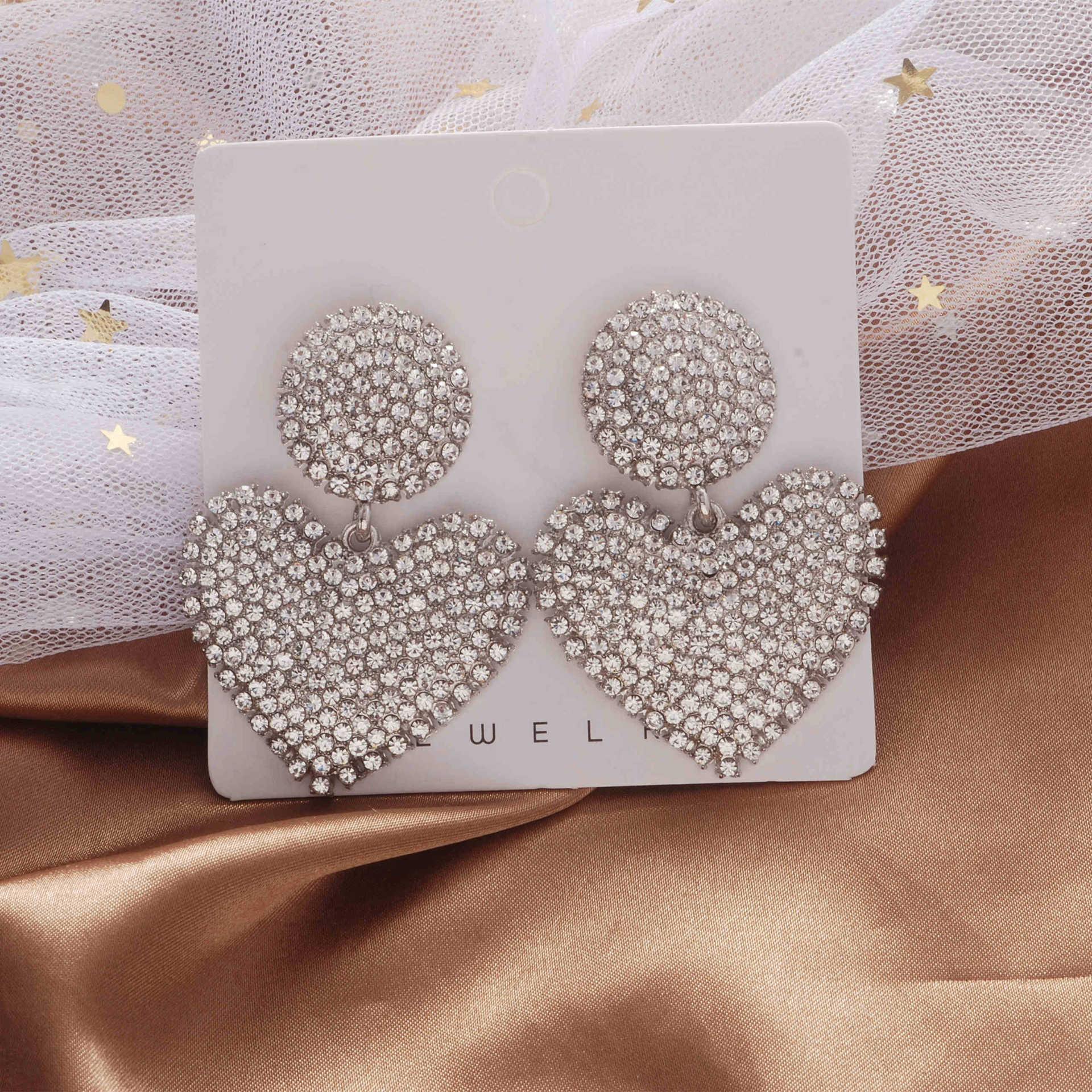 1 Pair Elegant Vintage Style Heart Shape Inlay Alloy Rhinestones Drop Earrings display picture 2