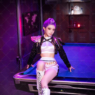 Cross-Border Popular In-Stock Halloween Witch-Hunting Girl Group Cosplay Costume, Two-Dimensional Rumi Kpop Black Gold Music Video High Quality