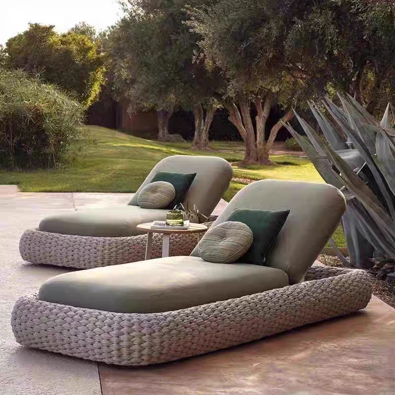 Cama de ocio al aire libre patio de alta gama trenzado perezoso club al aire libre villa piscina sillón de playa