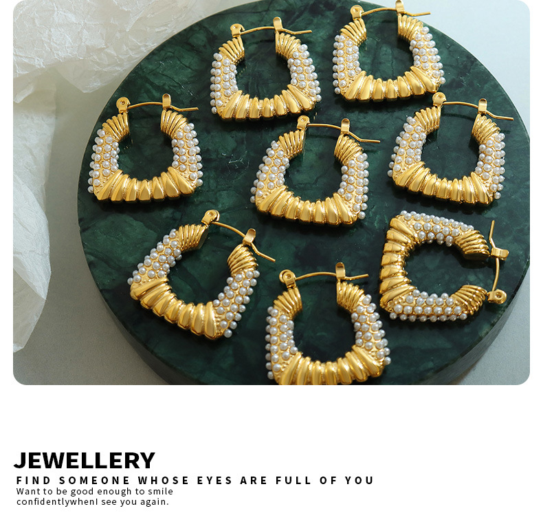 Retro U Shape Titanium Steel Inlay Artificial Pearls Earrings 1 Pair