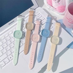 手錶ins森系初高中女生簡約氣質學生黨小巧韓版方形馬卡龍石英表
