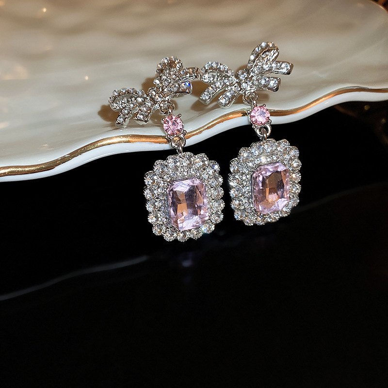 Medieval vintage diamantes goteo pendientes collar ligero lujo nicho cerradura estilo palacio conjunto de joyas exquisitas