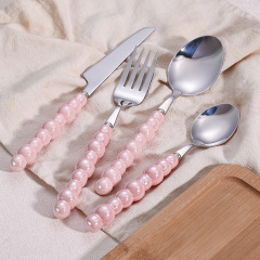 軽豪華304ステンレスナイフフォークスプーン創意真珠陶磁器ハンドル食器家庭用デザートスプーンステーキナイフフォーク