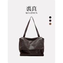 裘真翻盖邮差包女复古百搭通勤大容量头层植鞣牛皮包斜挎休闲百搭