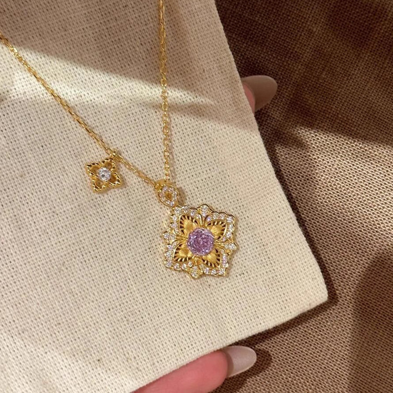 Brushed Fabric Four-Leaf Clover Purple Diamond Necklace 2026 New Light Luxury Classical Exquisite Retro Style Collarbone Chain Customization Brushed Fabric Four-Leaf Clover Purple Diamond Necklace 2026 New Light Luxury Classical Exquisite Retro Style Collarbone Chain Customization