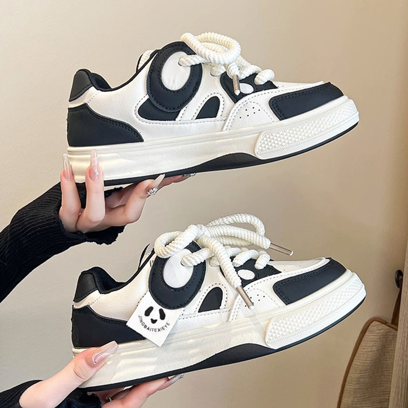 Primavera y otoño zapatos blancos de suela gruesa, tendencia de moda ligera, versátil, zapatos casuales de nicho.