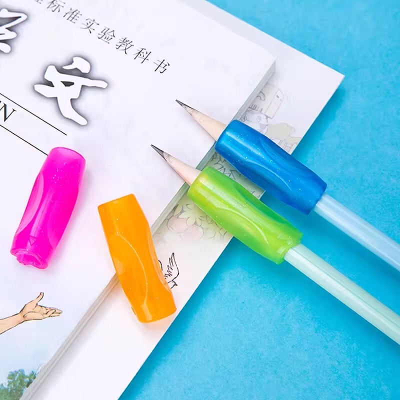 デリ 0507 学生ペンホルダー幼稚園赤ちゃん学習姿勢ペンセットソフトゴム鉛筆セットペンの持ち姿勢を修正する|undefined