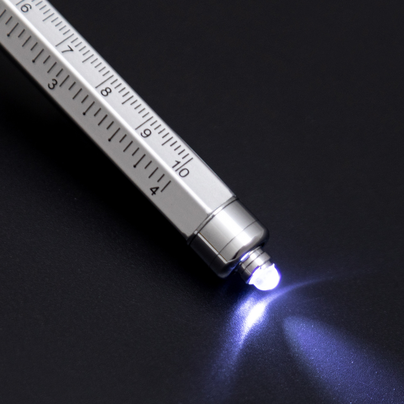 Bolígrafo multifunción con luz destornillador siete en uno nivel escala pantalla táctil bolígrafo capacitivo bolígrafo de metal