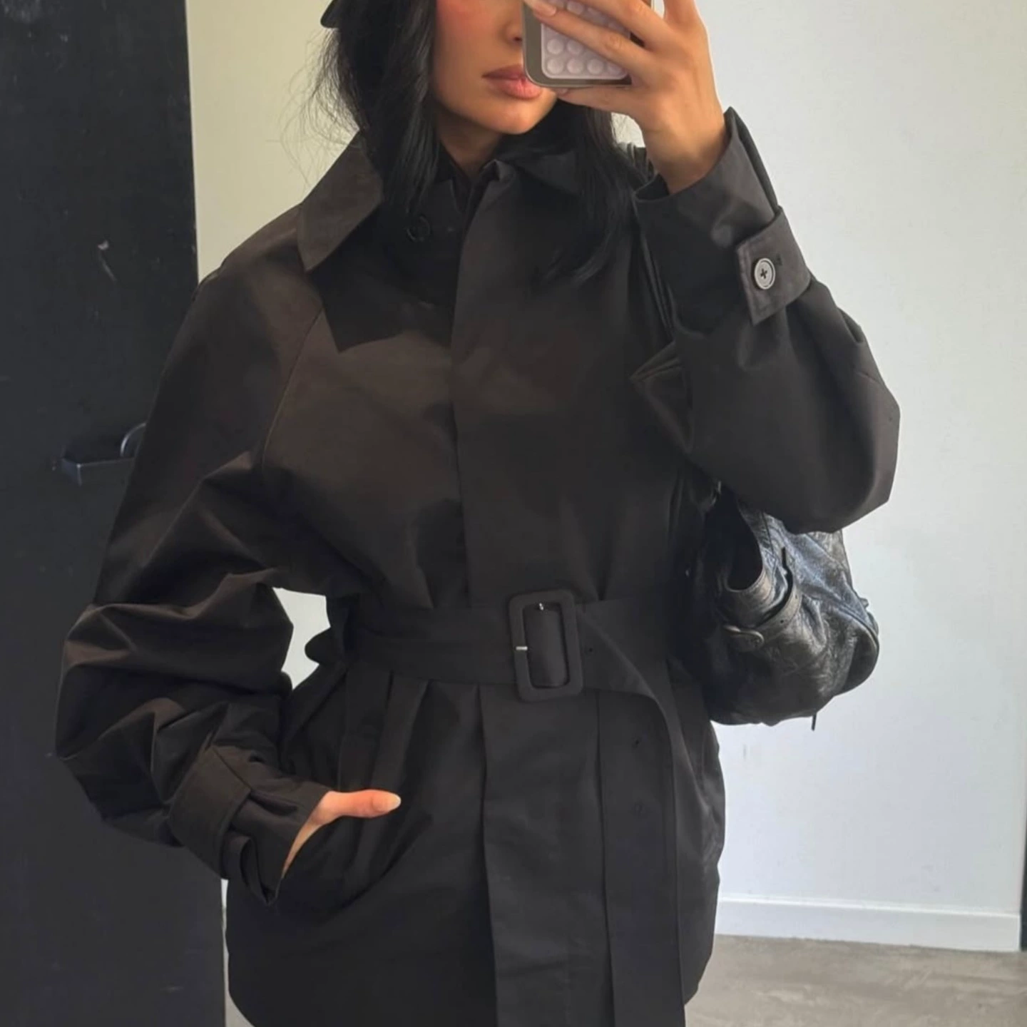 То же стиль, что и Kylie~KHY x HYDRA совместное lace-up талия короткая ветровка с темпераментной лацканной курткой для женщин