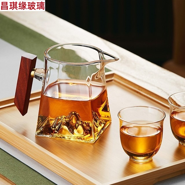 现货批发木手柄观山公道杯高硼硅玻璃耐热茶杯家用分茶器泡茶茶海
