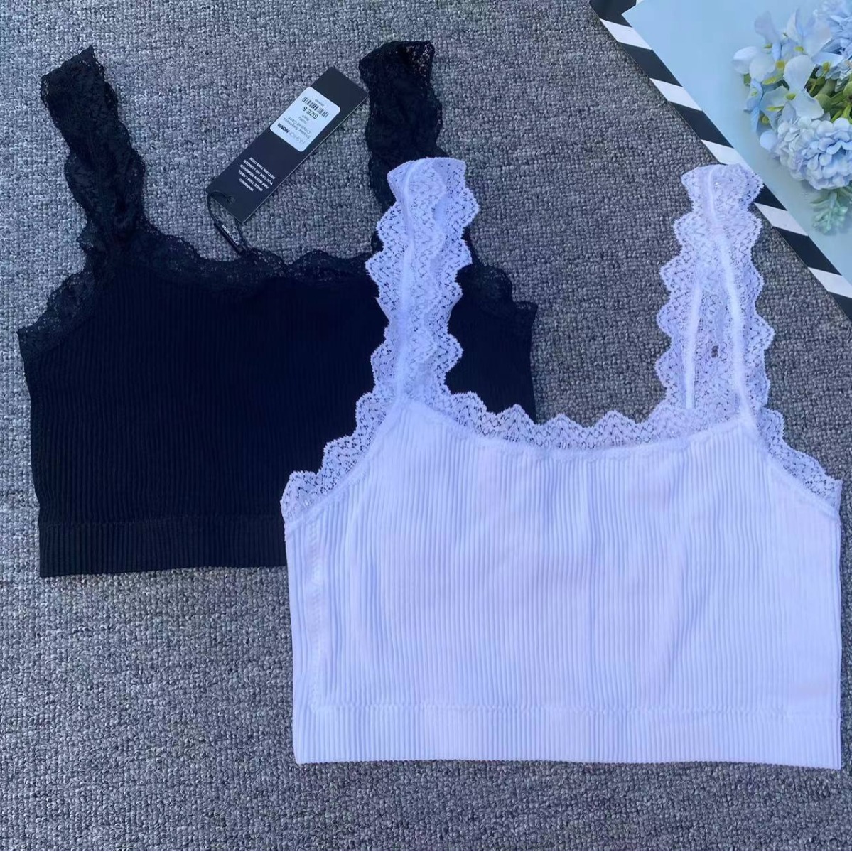 Nuevo alto elástico de alta calidad sin costuras encaje borde belleza espalda chaleco las mujeres inalámbrico yoga sujetador ropa interior deportiva