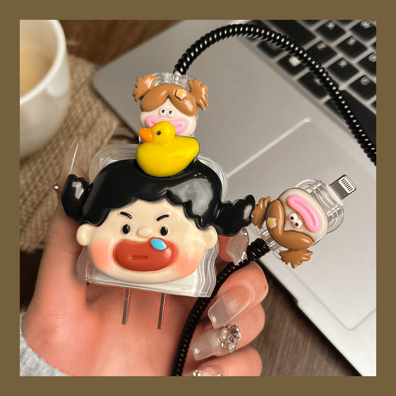 Funda protectora para cable de datos de Apple con diseño de niña de dibujos animados, enrollador de cable, adecuada para cabezal de carga de 20W, funda protectora para cable de carga image 3