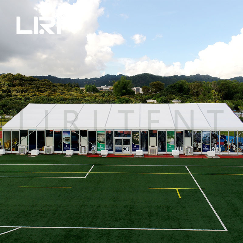 ѧУ�ٳ���ʱ��Ļ������Ͻ�����֧�ܻ����������