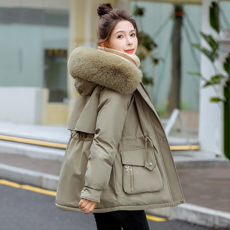 Comercio Exterior2025 invierno nuevo comercio exterior grueso para superar la cintura femenina delgada encapuchada gran cuello de cabello abrigo de algodón cálido