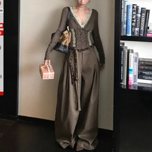 10-20晚8点上新 限时95折欲辣撩精/蕾丝木耳边V领打底衫女T恤