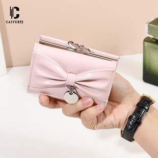 �¿��Ůʿ�X���r�е�A�Ӱ����������羳wallet�������۶̊A