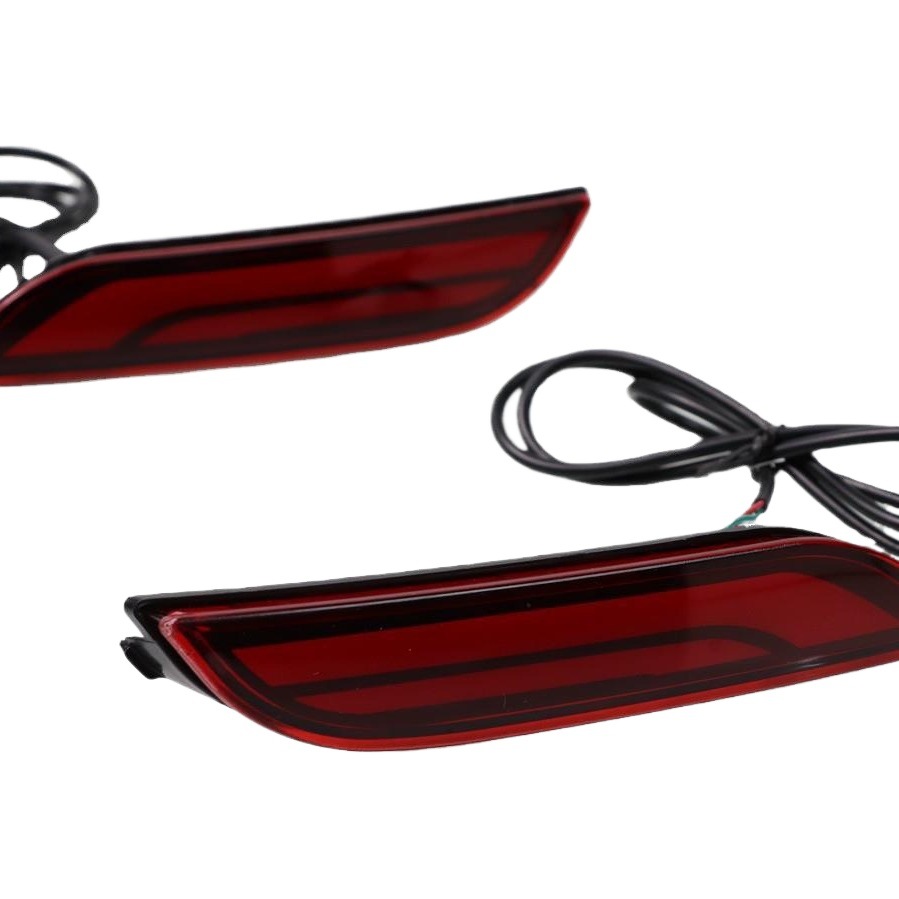 Adecuado para Toyota Camry trasero parachoques luz 18 Camry luz de advertencia modificada luz de freno LED trasera