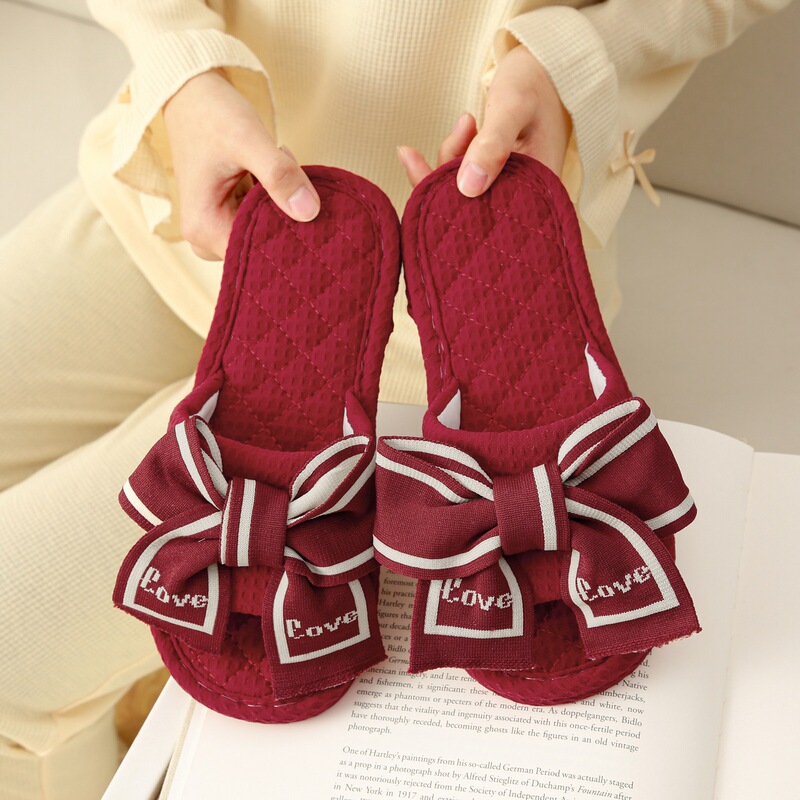 Good Luck in the Year of Birth, Red Cloth-soled Slippers for Women, Home Indoor Wooden Floor, Silent Soft Soles, Universal for All Seasons, New Year Red Good Luck in the Year of Birth, Red Cloth-soled Slippers for Women, Home Indoor Wooden Floor, Silent Soft Soles, Universal for All Seasons, New Year Red