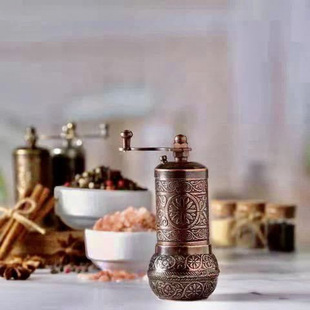 �����仨�������ڽ�����ĥ�~�Ͻ��ֹ��քӴ�ĥ����y�N�߰��]���l