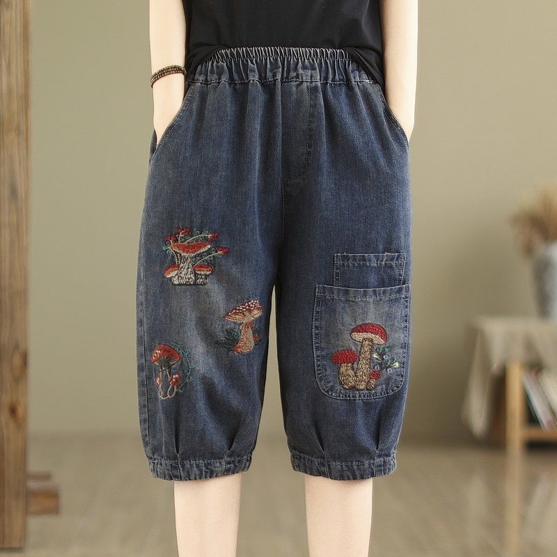 Vintage Jeans Women's Cartoon Mushroom Embroidered plus size Six-point Pants Summer New Loose Loose Staggable Waist Five-point Pants