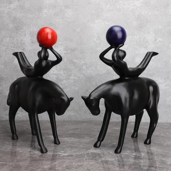 European -style creative resin riding beef cow red gold and blue…