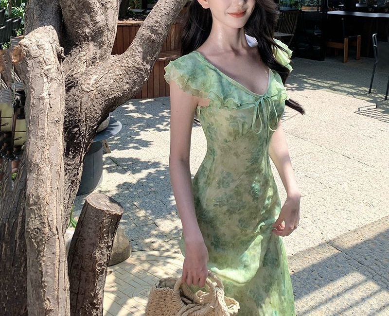 海边度假绿色碎花小飞袖连衣裙温柔气质独特绝美收腰沙滩长裙|undefined