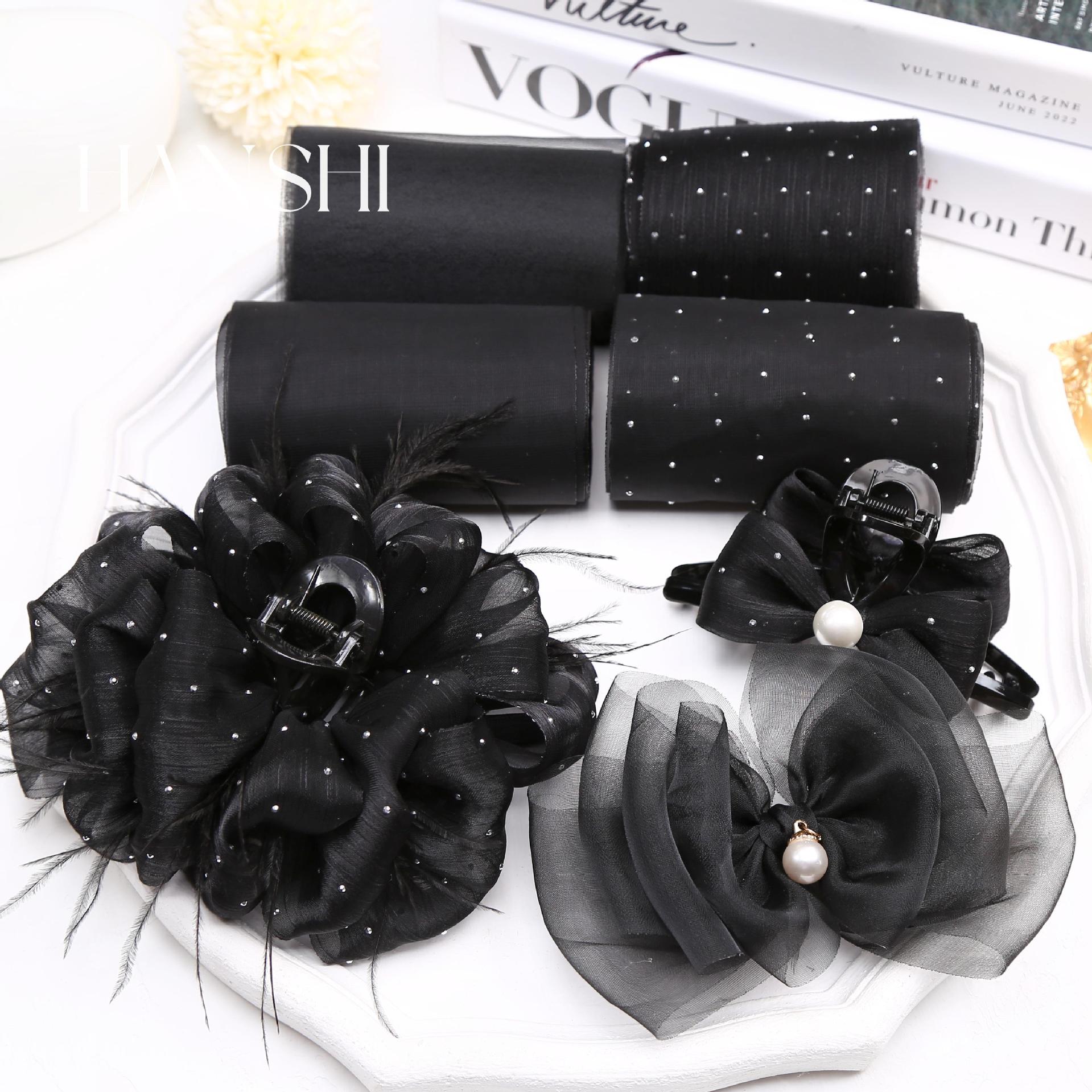 Universal black hair band