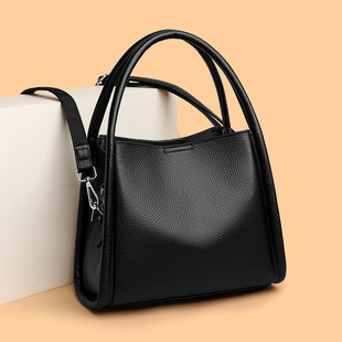 Tote Bag Large Capacity Genuine Leather Women's Bag Women's 2025 New Retro Commuter Shoulder Bag Women's Niche Design Handbag