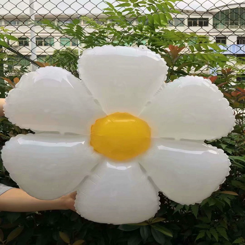 New ins style plumeria six-petal flower white large, medium and small daisy flower balloon party decoration atmosphere balloon