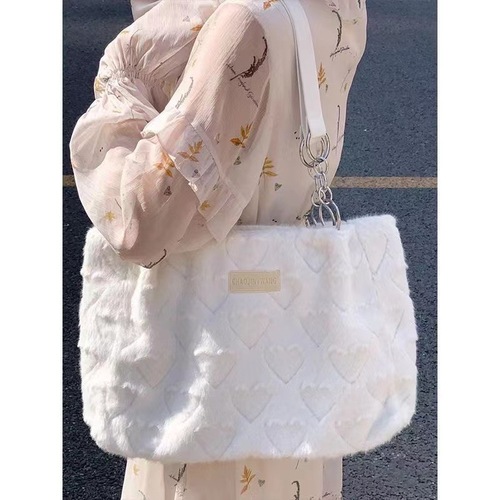Japanese and Korean Ins Autumn and Winter Plush Bags for Women, Large Capacity Fashion Commuter Shoulder Bags, Fluffy Bags, Casual Tote Bags