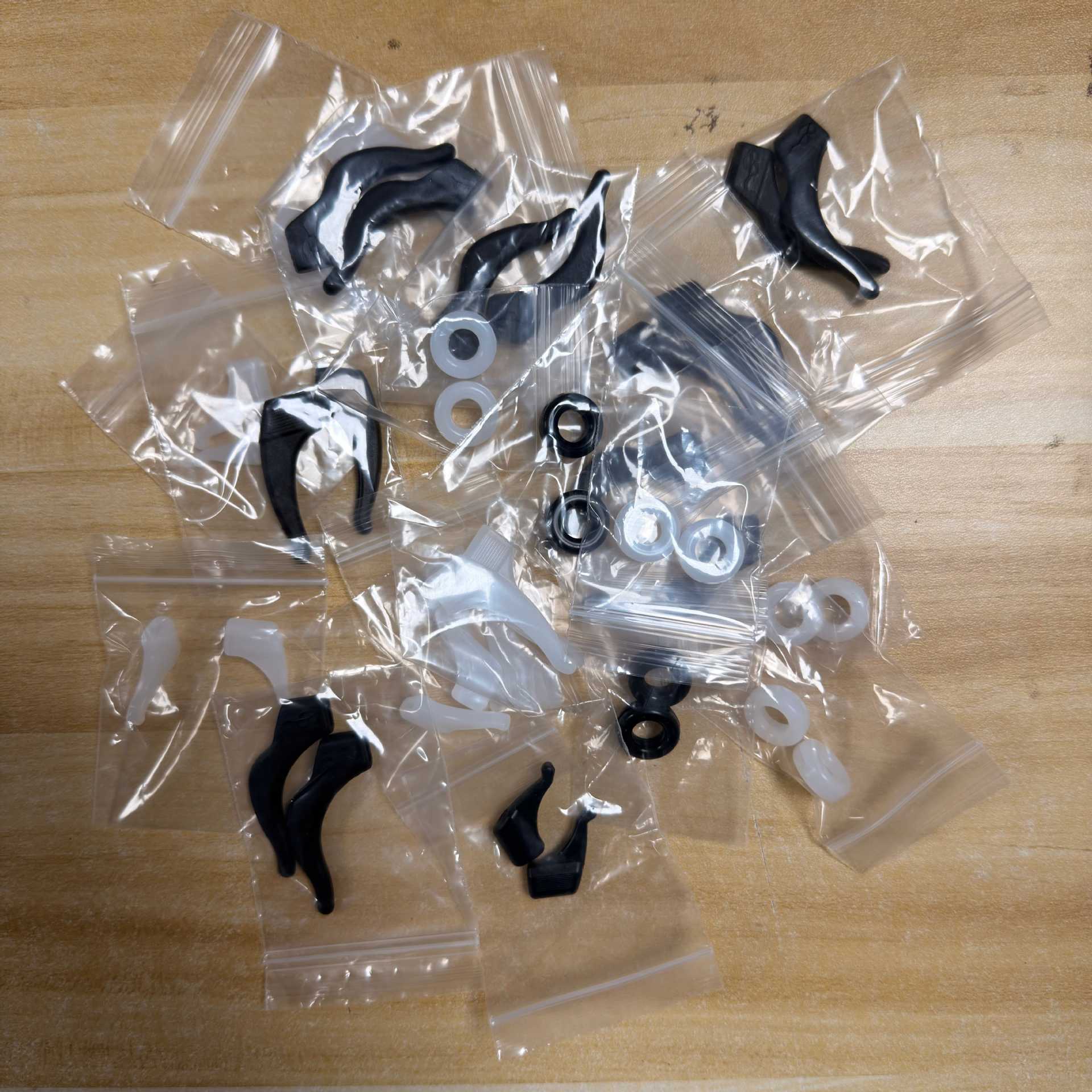 Individually Packaged Anti-Slip Ear Hooks for Glasses, Anti-Fall and Anti-Shedding, Anti-Slip Covers for Glasses Accessories, Large, Medium, and Small Round Silicone