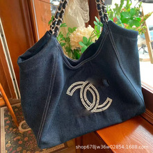 �¿���Ұ���ɽ�軨ţ�в����й����ذ��͹�Ҹ�μ��ُ�����Ů