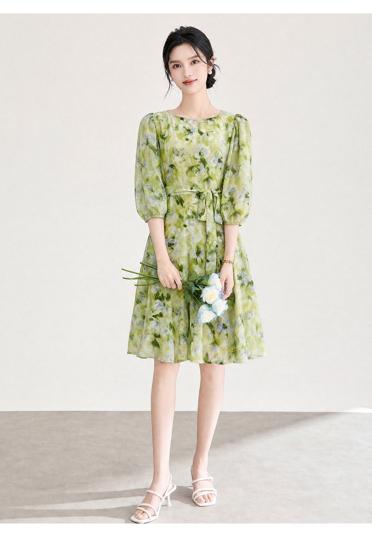 Đầm maxi nữ tay phồng hoa nhí chất liệu voan chiffon — xanh lá cây chi tiết 19