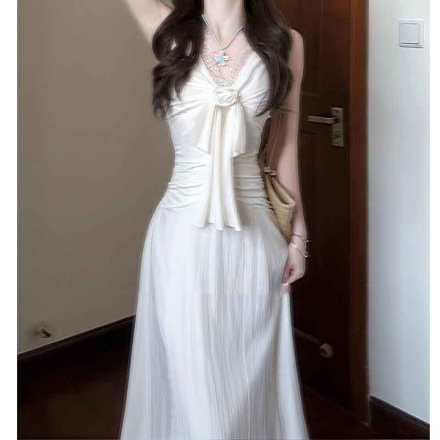 纯欲温柔V领法式无袖连衣裙女夏白色修身a字长裙设计感小众裙子|undefined