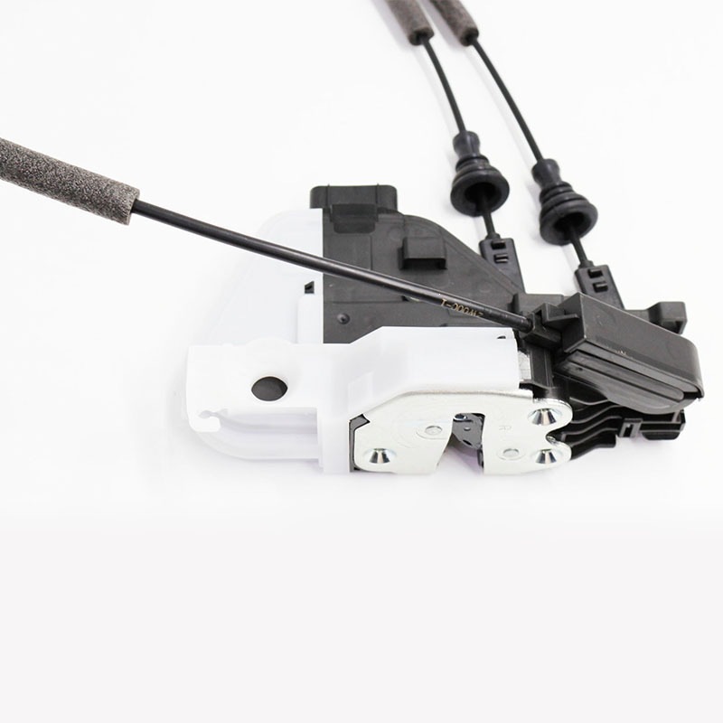 813202W010 is suitable for the right front door lock actuator of Hyundai Santa Fe 12-16