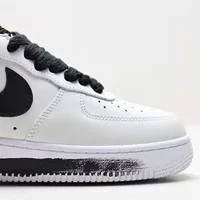 Air Force One 2.0 "Черно-белый скребковый ремень против шнурка Маленькая Ромашка Цюань Чжилун 2.0 # Лю Юйсинь Чэнь Хэ