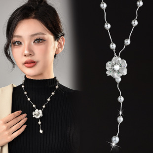 Factory direct simple atmosphere long necklace accessories women's sweater chain Joker autumn and winter rose pearl necklace