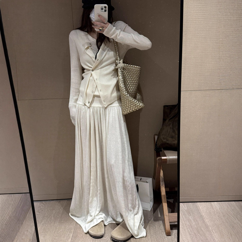 Old Money Style Knitted Three-Piece Set for Women 2025 Autumn and Winter Knitted Vest Cardigan + Knitted Half-Length Umbrella Skirt Fashion Set