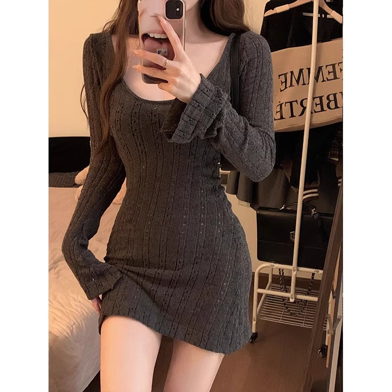 大码女装秋冬梨形身材针织包臀短裙胖mm收腰显瘦气质露肩连衣裙子